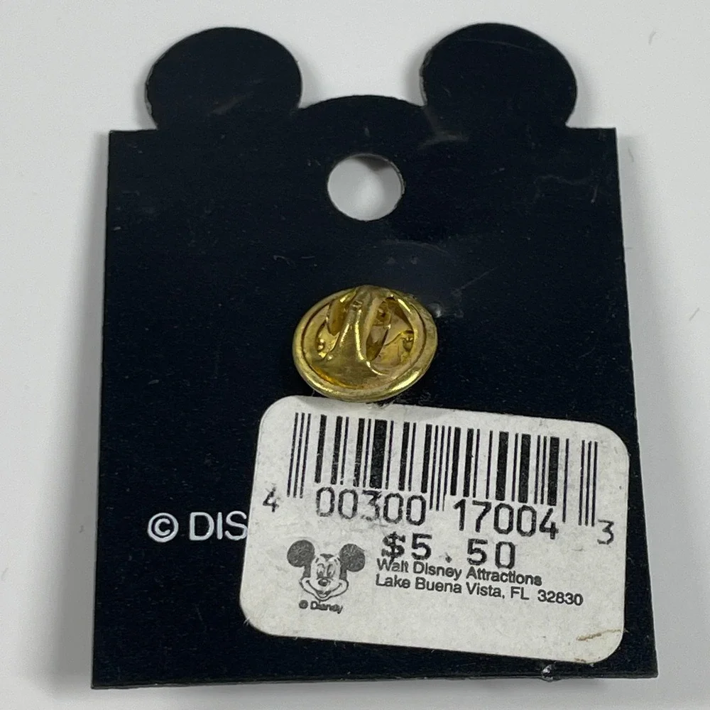 Disney Castaway Cay Bahamas Pin Vintage Walt Disney World Souvenir Gold Tone
